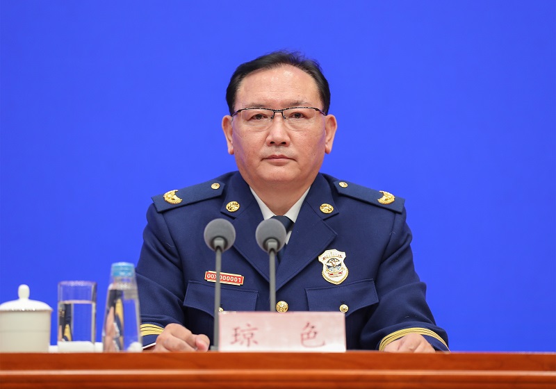 母狗16p应急部党组成员、消防救援局局长琼色出席新闻发布会